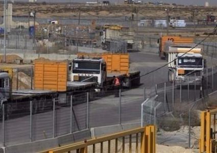 سلطات الاحتلال تعيد فتح المعابر مع غزة بصيغة "إنسانية"