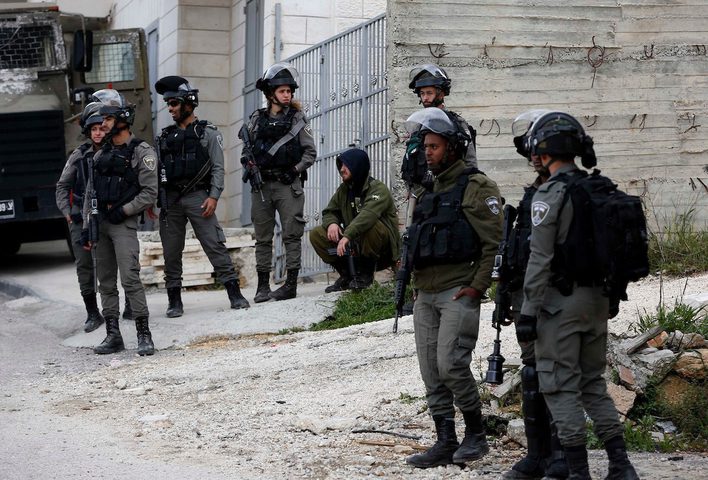 الاحتلال يقتحم منزل محافظ القدس عدنان غيث في بلدة سلوان