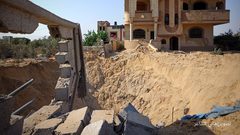 آثار الدمار في ممتلكات المواطنين شرقي مدينة رفح جراء القصف الإسرائيلي