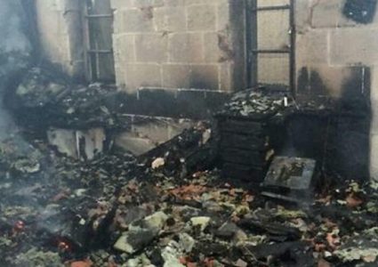 مصرع مواطن جراء حريق في مخيم شعفاط