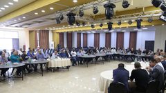 الشيخ يجتمع مع وفد من المكتب التنفيذي للاجئين ورؤساء اللجان الشعبية