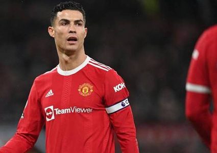 سلوك رونالدو يشعل غضب لاعبي اليونايتد