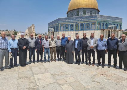 اجتماع يبحث الانتهاكات الاحتلالية بحق العاصمة القدس وأقصاها ومحافظها