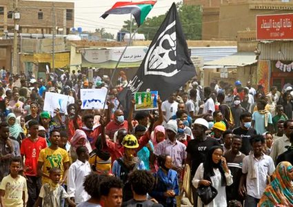 السودان:الإخوان يهاجمون ندوة حول الإعلان الدستوري