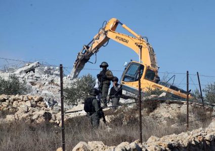 الاحتلال يهدم منزلًا قيد الإنشاء في القدس المحتلة