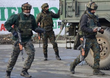 كشمير: قتلى في هجوم على موقع للجيش الهندي