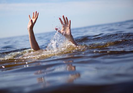 شرطة غزة تستمر بالبحث عن شاب غرق في بحر شمال القطاع