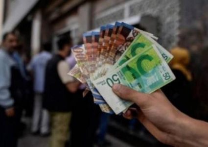 وزير العمل: بدء تحويل رواتب العمال بأراضي الـ48 إلى البنوك الفلسطينية