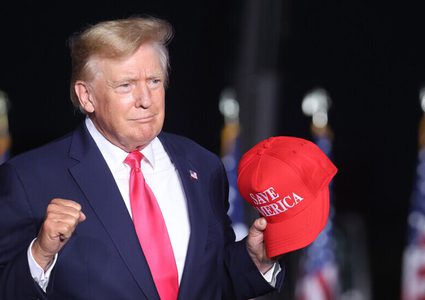 ترامب يخوض معركة أخيرة مع عدوته اللدودة ليز تشيني