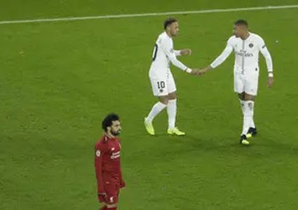 مبابي يفضل ماني على صلاح للفوز بالكرة الذهبية