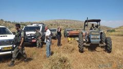 الاحتلال يستولي على خط مياه ومعدات زراعية في طوباس