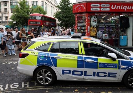 بريطانيا: مقتل رجل طعنا في أكثر شوارع لندن ازدحاما