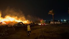 السعودية: اندلاع حريق في حديقة الملك فهد بالمدينة المنورة وسط صواعق البرق