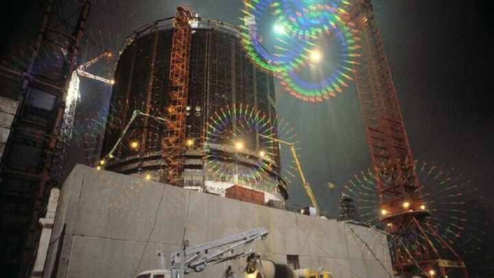 قوات كييف تقصف حاويات نفايات نووية في محطة زابوروجيه