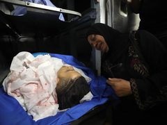 من وداع الشهيد وسيم أبو خليفة (20 عاماً)، الذي ارتقى برصاص الاحتلال في نابلس