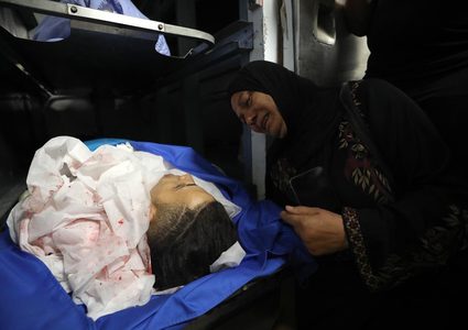 من وداع الشهيد وسيم أبو خليفة (20 عاماً)، الذي ارتقى برصاص الاحتلال في نابلس