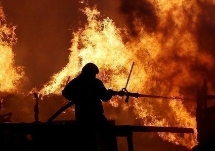الجزائر: ارتفاع حصيلة قتلى الحرائق إلى 37 شخصًا
