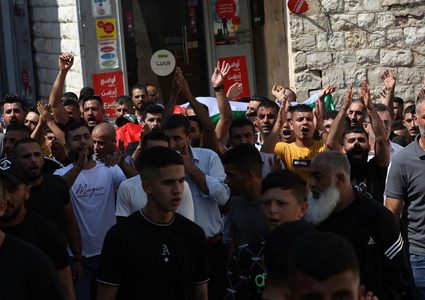 جماهير غفيرة تشيع جثمان الشهيد صلاح صوافطة في طوباس