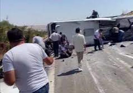 مصرع 16 شخصا في حادث مروري مروع جنوبي تركيا