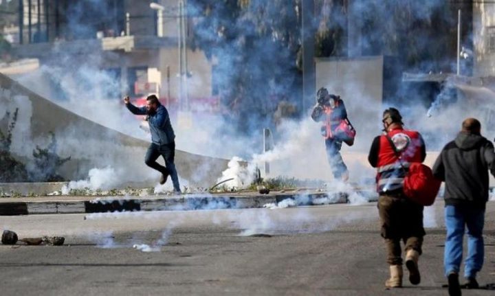 الاحتلال يعتقل طفلا من خربة أبو فلاح ومواجهات في قرية دير نظام