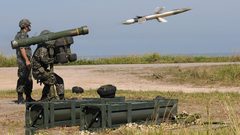 شولتس: ألمانيا تزود أوكرانيا بالكثير من الأسلحة بانتظام