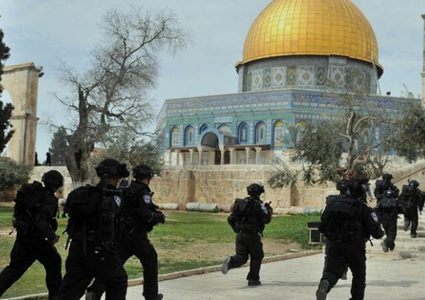 "شؤون القدس": انتهاكات الاحتلال في الأقصى تتطلب وقفة جادة لإنقاذه