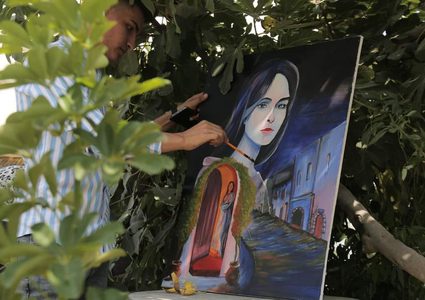 فنانون يعبّرون عن قضايا فلسطينية بين أحضان الطبيعة
عبد الحكيم أبو رياش