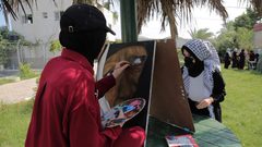 فنانون يعبّرون عن قضايا فلسطينية بين أحضان الطبيعة