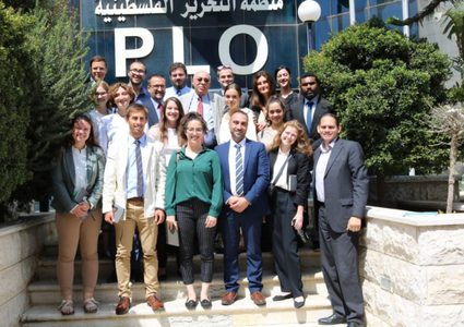 دائرة العلاقات الدولية بمنظمة التحرير تنظم برنامجا تعليميا لوفد طلابي أميركي
