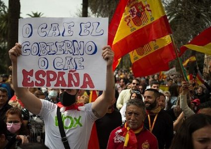 ارتفاع التضخم يجبر الإسبان على الاقتصاد في المواد الأساسية