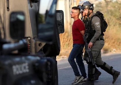 الاحتلال يعتقل 18 مواطنا من الضفة