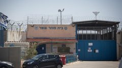 للمرة الثالثة..محكمة الاحتلال تمدد اعتقال طالبة جامعية من جنين