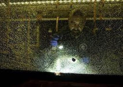 الاحتلال يزعم: اعتقلنا مشتبهيْن بإطلاق نار على حافلة مستوطنين