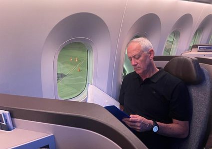 غانتس يتوجه الى واشنطن لبحث الاتفاق النووي الإيراني