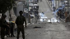 5 إصابات خلال قمع الاحتلال مسيرة كفر قدوم