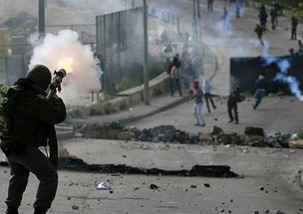 اندلاع مواجهات مع قوات الاحتلال في مخيم شعفاط