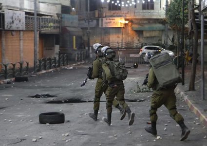 اشتباكات واعتقال شابين من نابلس