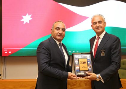 رئيس بلدية رام الله يبحث مع أمين عمان تعزيز التعاون في مجال العمل البلدي