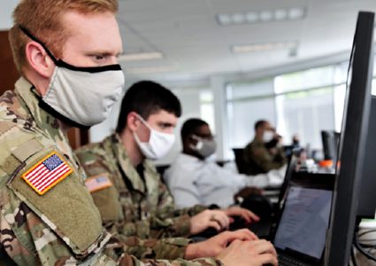 الجيش الأمريكي يفتح باب التجنيد أمام قراصنة الإنترنت