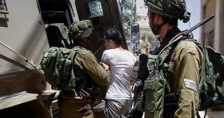 الاحتلال يعتقل 7 مواطنين شمال طولكرم أغلبهم أسرى محررون