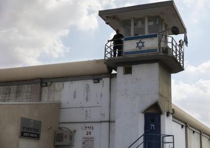 سلطات الاحتلال تحول اسيرا مقدسيا للاعتقال الاداري