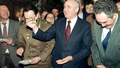 وفاة ميخائيل غورباتشيف في موسكو