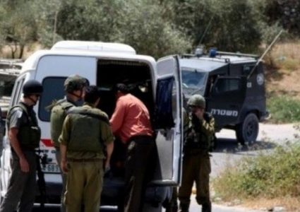 طوباس: "مجلس المستوطنات" يستولي على شاحنتين في الرأس الأحمر