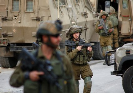 اعتقالات ومداهمات في الضفة