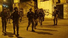 الاحتلال يحشد قوات عسكرية في محيط بلدة سلواد