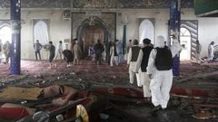 قتلى وجرحى جراء انفجار هائل في أحد أكبر مساجد هرات بأفغانستان