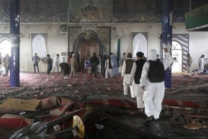 قتلى وجرحى جراء انفجار هائل في أحد أكبر مساجد هرات بأفغانستان