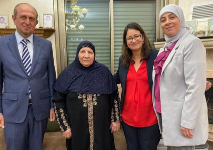 هادي عمرو يقدم تعازي الحكومة الأميركية لعائلة الشهيد عمر أسعد