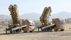 إيران تنشر منظومات دفاعية خشية "معارك مستقبلية محتملة"