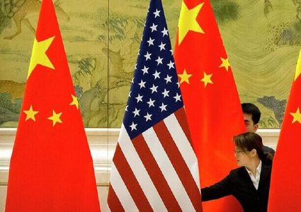 بلومبيرغ: واشنطن تدرس خيارات للحد من الاستثمار في شركات التكنولوجيا الصينية